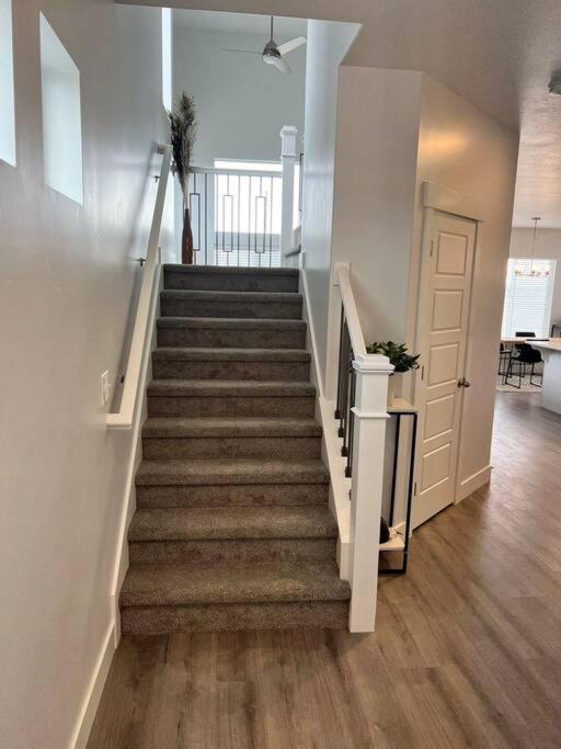 Вилла Brand New 3-Beds Stylish Entire House At Лихай Экстерьер фото